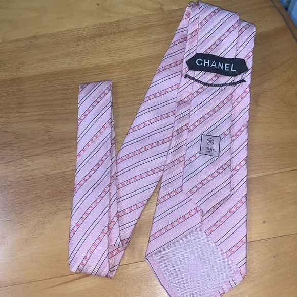Chanel 100% silk Tie Pink CC logo stripe with Chain 60"L x 3.5"W EUC - Picture 3 of 14
